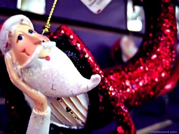 Lounge Singer Santa